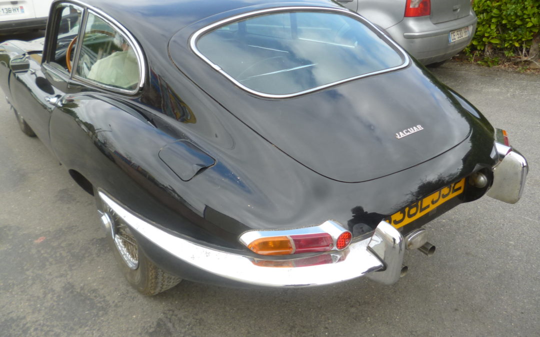 Restauration Jaguar type E coupé 3.8 L de 1963.