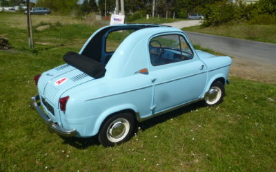 Restauration Vespa 400 de 1959.